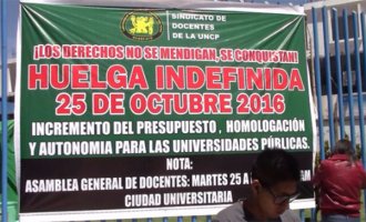 Huelga por tiempo indefinido de trabajadores de la salud en Perú
