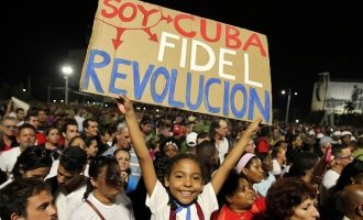 “En Cuba vamos a seguir el camino del comandante: resistir y vencer”