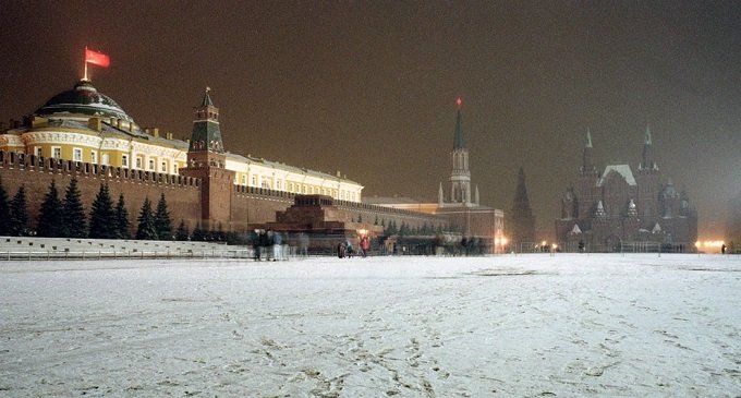 La última vez que la bandera de la URSS flameó sobre el Kremlin