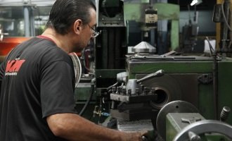 Las Pymes industriales acumulan 14 meses de caída en su producción