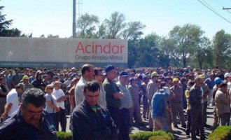 Acindar Rosario: “Nos presionan para que agarremos el retiro voluntario”