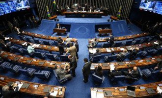 Brasil sancionó la ley que congela el gasto público por 20 años