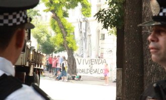 Luego de doce horas de negociación desalojaron el ex Padelai