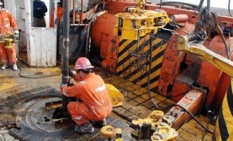 El convenio colectivo de Macri para petroleros de Vaca Muerta