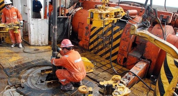 El convenio colectivo de Macri para petroleros de Vaca Muerta