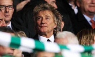 La hinchada del Celtic le pide a Rod Stewart que no toque en Israel