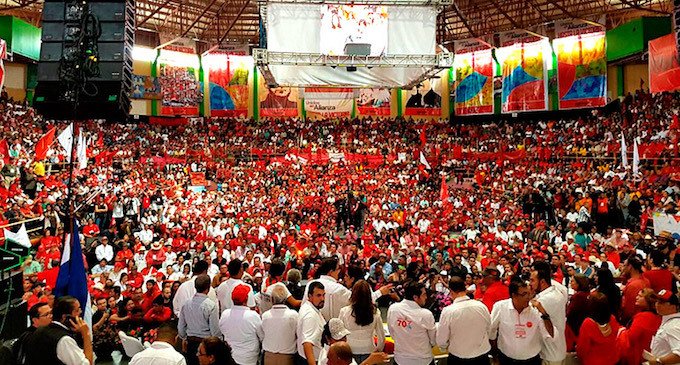 Se lanzó en Honduras un frente opositor liderado por Zelaya