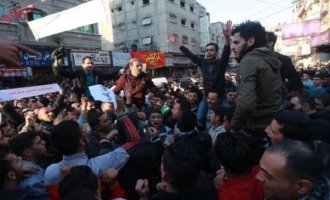 Gaza se moviliza entre bombas israelíes, crisis energética y tensiones con Hamás