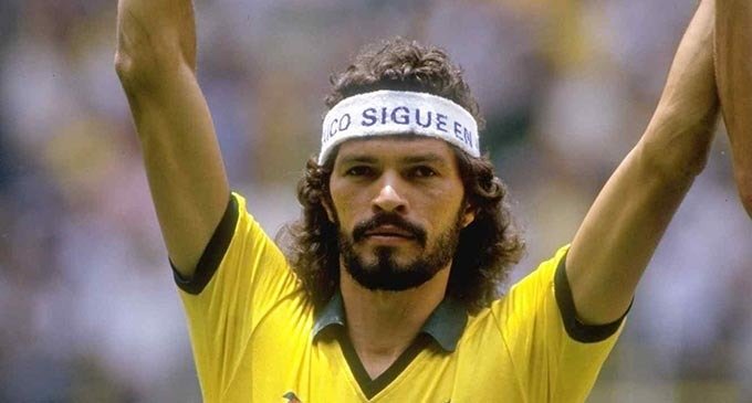 Sócrates, el futbolista con conciencia de clase