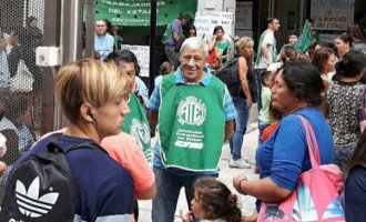 Ocupan el ENACOM por despidos en la sede Esteban Echeverría
