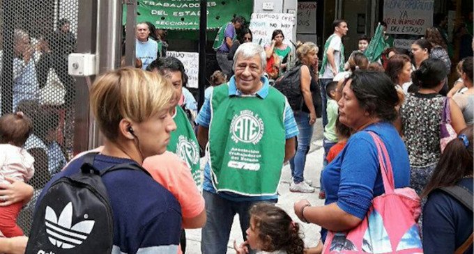 Ocupan el ENACOM por despidos en la sede Esteban Echeverría
