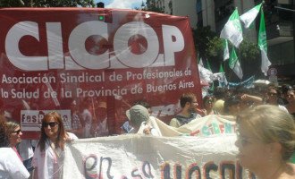 Profesionales de la salud bonaerenses iniciaron paro por 48 horas