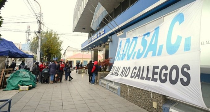 Docentes de Santa Cruz: “Todavía no se cobraron los sueldos de marzo”