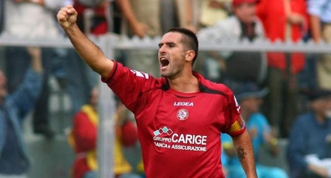 Cristiano Lucarelli: el delantero comunista