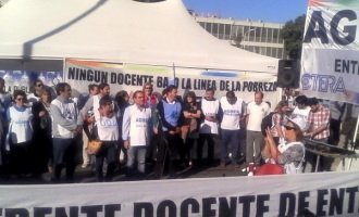 Entre Ríos: el regreso de la Carpa Blanca docente