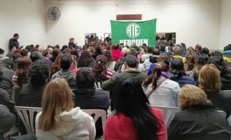 Paro por tiempo indeterminado de los estatales neuquinos