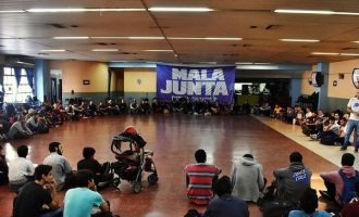 “El mejor aporte que podemos hacer los varones al feminismo es empezar a cuestionarnos”