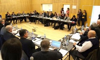 Las universidades marcan el terreno ante el recorte en CONICET