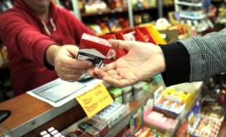 Julio de aumentos: cigarrillos, nafta y prepagas (peajes no)