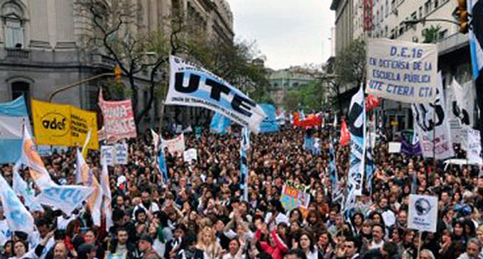 CABA: “El ABL aumentó un 30% y a los que educamos nos ofrecen un 18%”