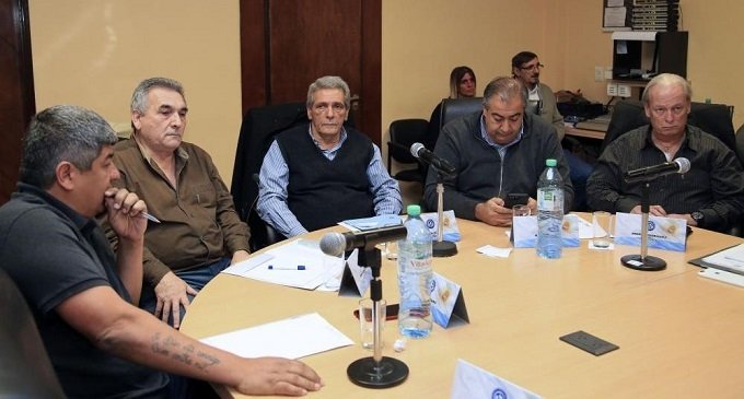 Por presión del moyanismo y la Corriente Federal, la CGT ratificó la movilización
