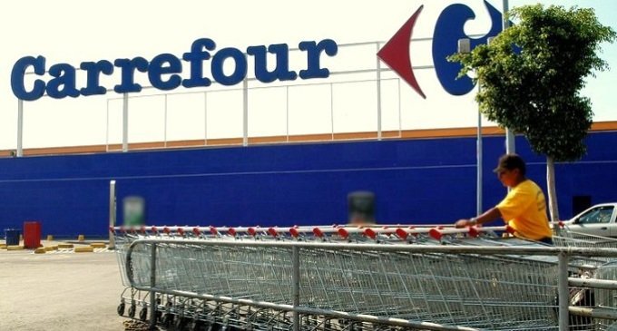 Carrefour congeló precios pero cerró sucursales y despidió trabajadores