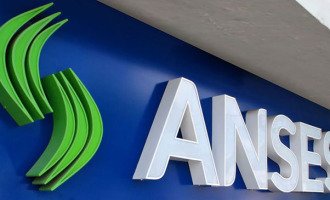 En plena campaña, el gobierno desliza una posible reforma previsional