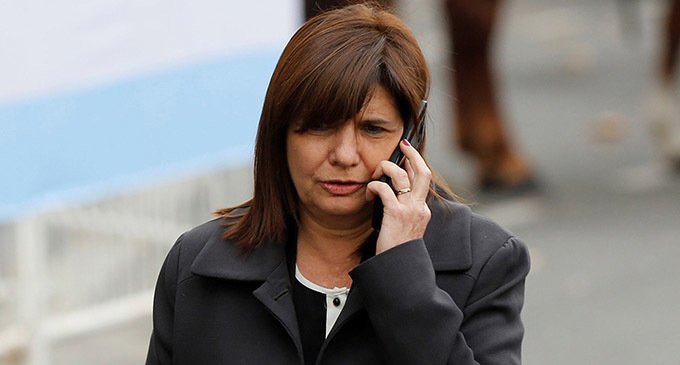 Patricia en el País (mapuche) de las Maravillas