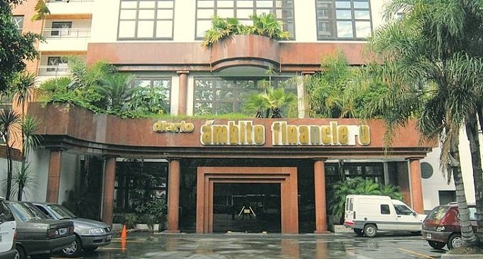 Ámbito Financiero salió sin firmas por el pago desdoblado de los sueldos
