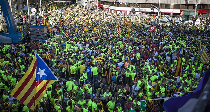 Barcelona se manifiesta por el referéndum