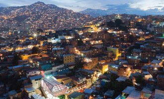 ¿Contra quién pelea la revolución venezolana?