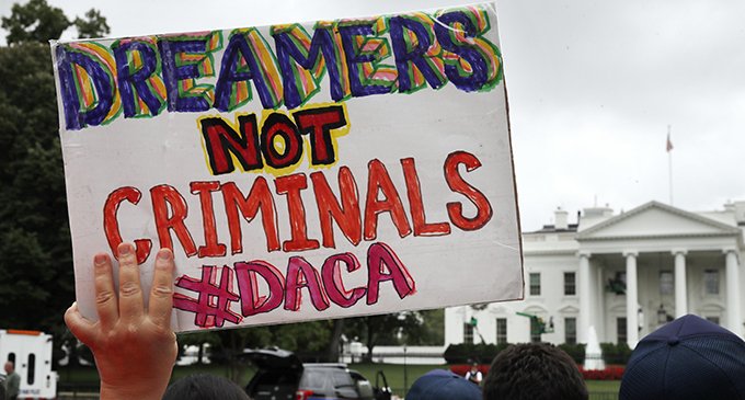 Trump eliminó la protección migratoria para “dreamers”