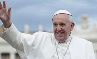 Con foco en la construcción de paz, el Papa Francisco comienza su gira por Colombia