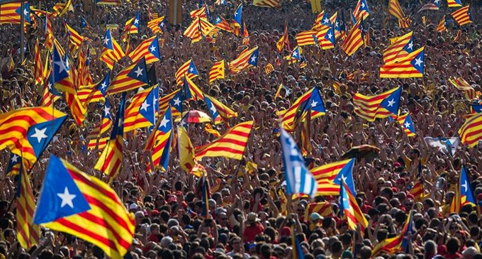 Cataluña convoca un referéndum independentista