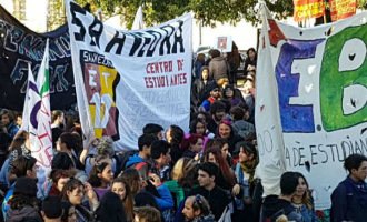 Soledad Acuña ratificó la reforma educativa y las tomas se mantienen