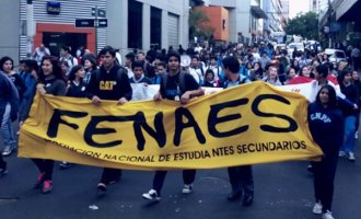 Paraguay: persecución del gobierno a estudiantes secundarios en lucha