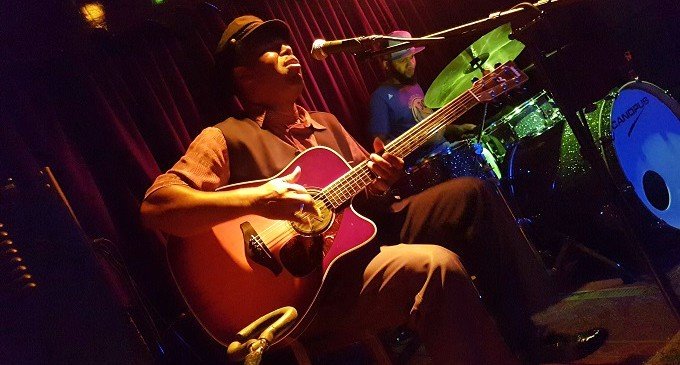 Una noche de blues: Saron Crenshaw en Manhattan