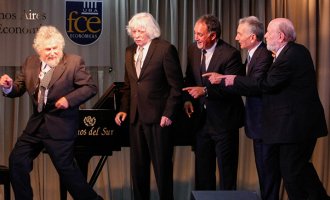 “Honoris causa” de la UBA para Les Luthiers