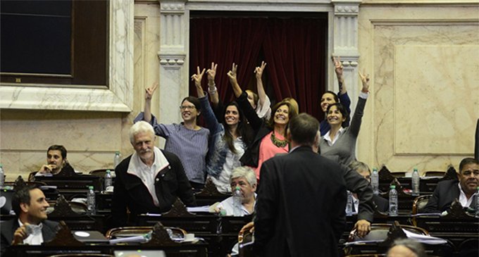 Paridad de género: la noche en que las mujeres le marcaron la agenda al Congreso