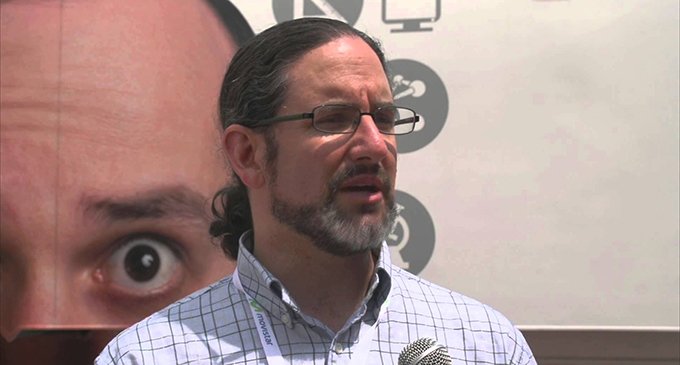 Rafael Bonifaz: “La libertad en internet es la libertad para la sociedad del futuro”
