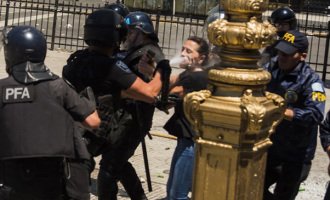Mayra Mendoza: “Quisieron amedrentar la protesta y condicionar con el miedo”