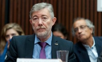 CONICET planea cortar ingresos a la carrera de Investigador