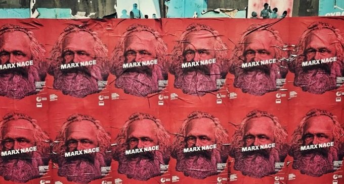 Un muerto que no para de nacer: homenaje a 200 años del nacimiento de Karl Marx