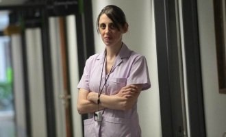 Salud: cada vez más mujeres se profesionalizan pero se mantiene la brecha laboral