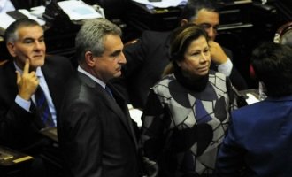 Oposición definió como “una tomada de pelo” la propuesta tarifaria oficial