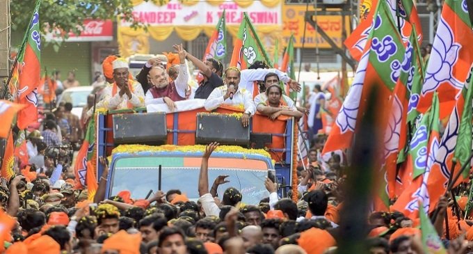 Elecciones en Karnataka, resultado reñido y denuncias de compra de legisladores