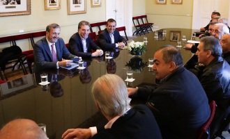 La CGT dejó el paro en stand by mientras negocia con el gobierno