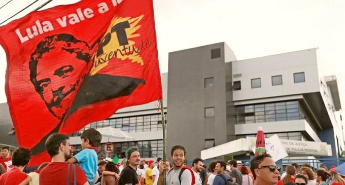“La Constitución no está en vigencia en Brasil”