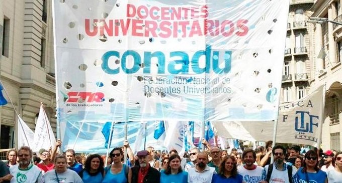 Llaman a consulta popular en universidades sobre el inicio de las clases