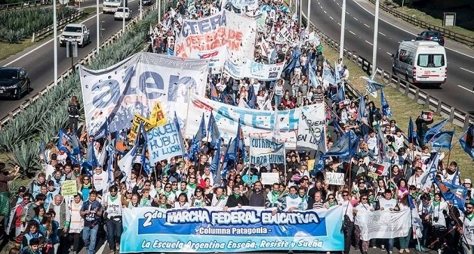 Paro nacional de CTERA contra la represión en Chubut